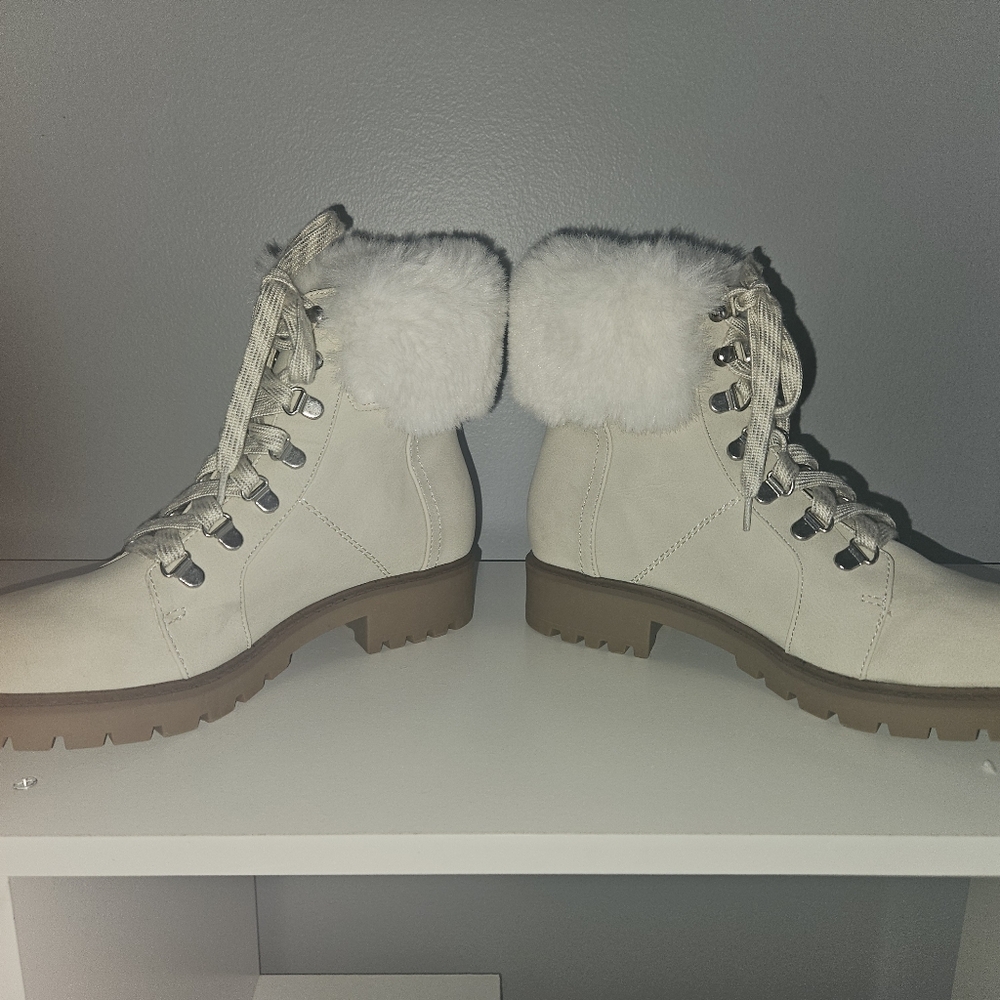 ESPRIT "Jesse" Leather Faux Fur Ankle Snow Winter Boots - Size 8 ❄️ - Picture 3 of 9